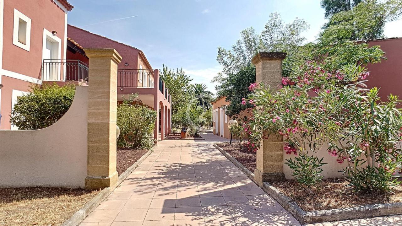 Appartement Village 9 En Residence De Vacances En Camargue Arles Ngoại thất bức ảnh