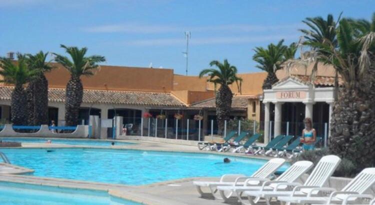 Appartement Village 9 En Residence De Vacances En Camargue Arles Ngoại thất bức ảnh