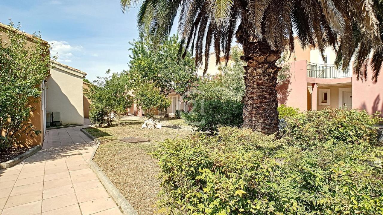 Appartement Village 9 En Residence De Vacances En Camargue Arles Ngoại thất bức ảnh