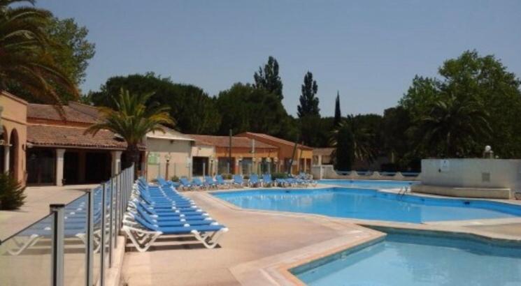 Appartement Village 9 En Residence De Vacances En Camargue Arles Ngoại thất bức ảnh